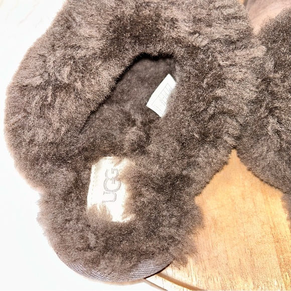 UGG Women's Scuffette II slippers in charcoal grey suede.Sz 8 - Picture 7 of 11